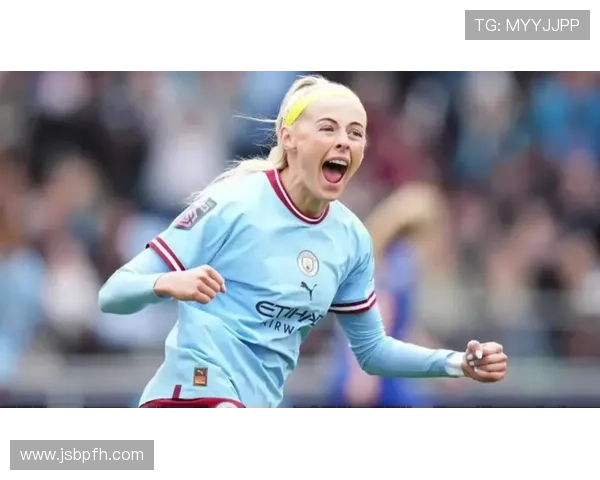 凯莉心目中的足球偶像是谁他在球场上的表现让她倾心不已